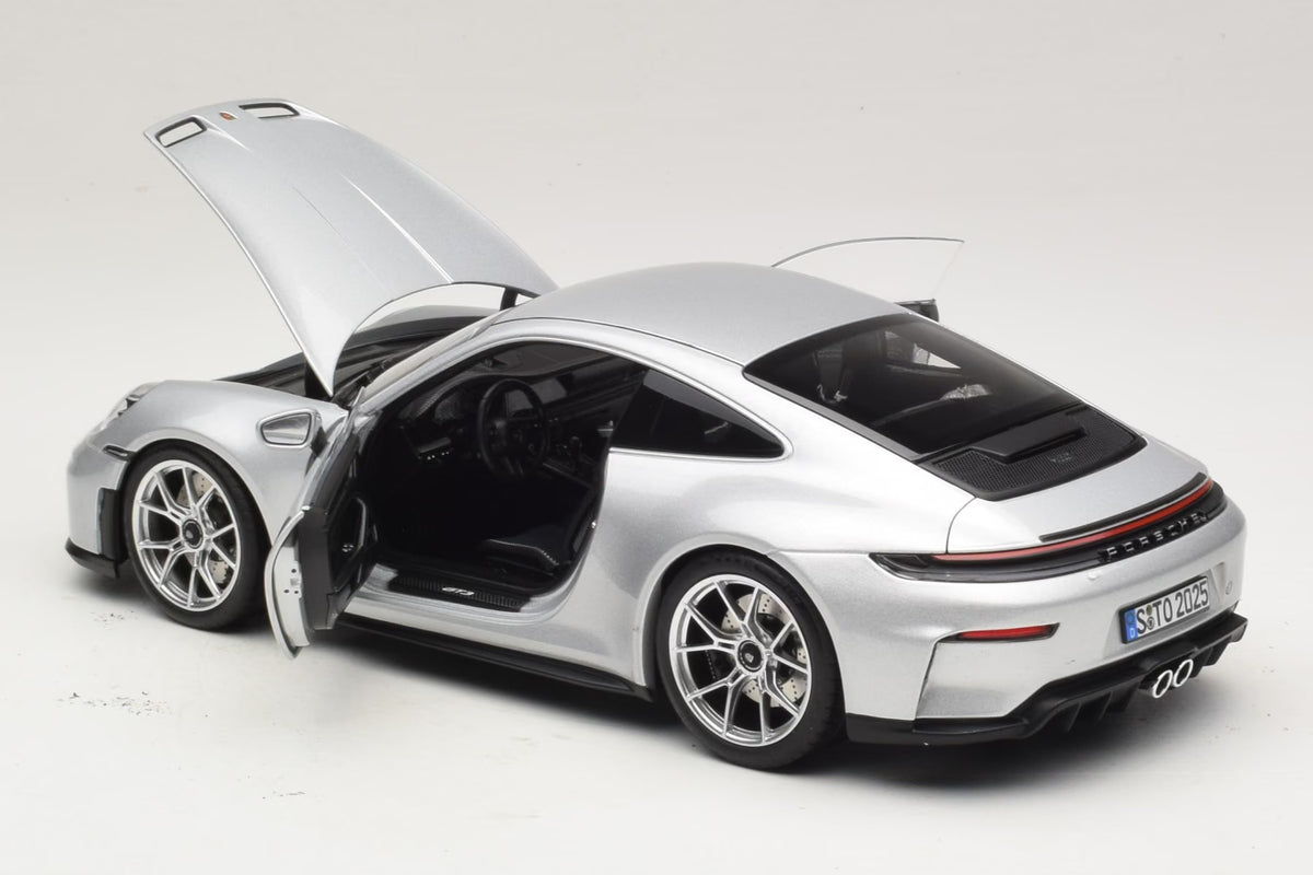 Norev 1:18 Porsche 911 GT3 Touring Package 2025 – GT Silver Metallic – 187002
