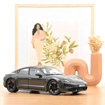 Norev 1:18 Porsche Taycan Turbo S 2024 – Gris Ardoise Neo – 187654