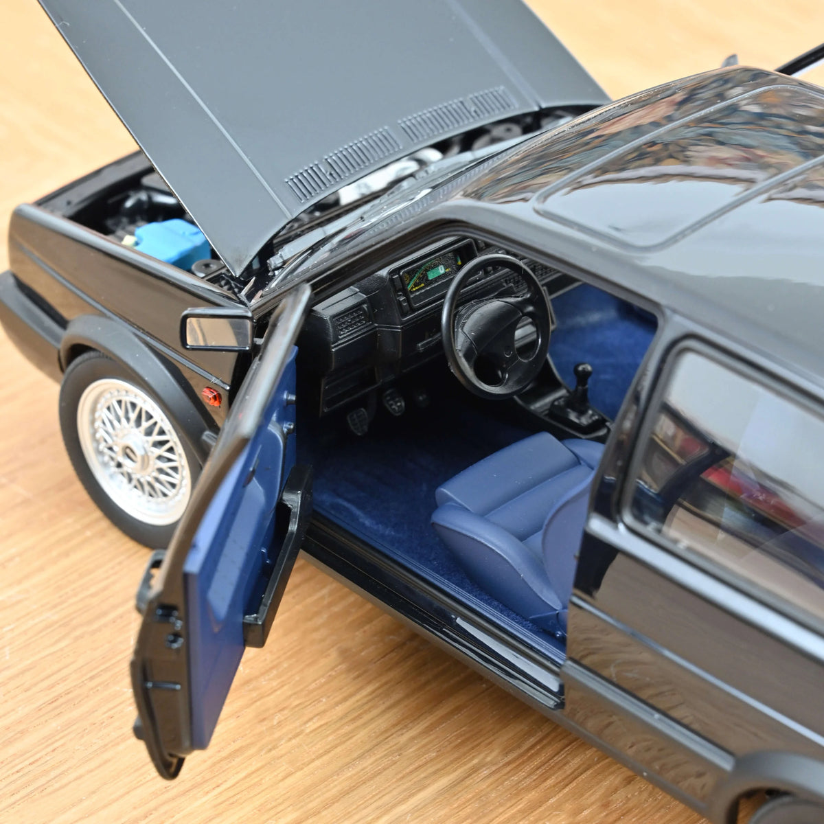 Norev 1:18 Volkswagen Golf GTI Edition Blue 1991 – Bleu Moonlight métallisé – 188583