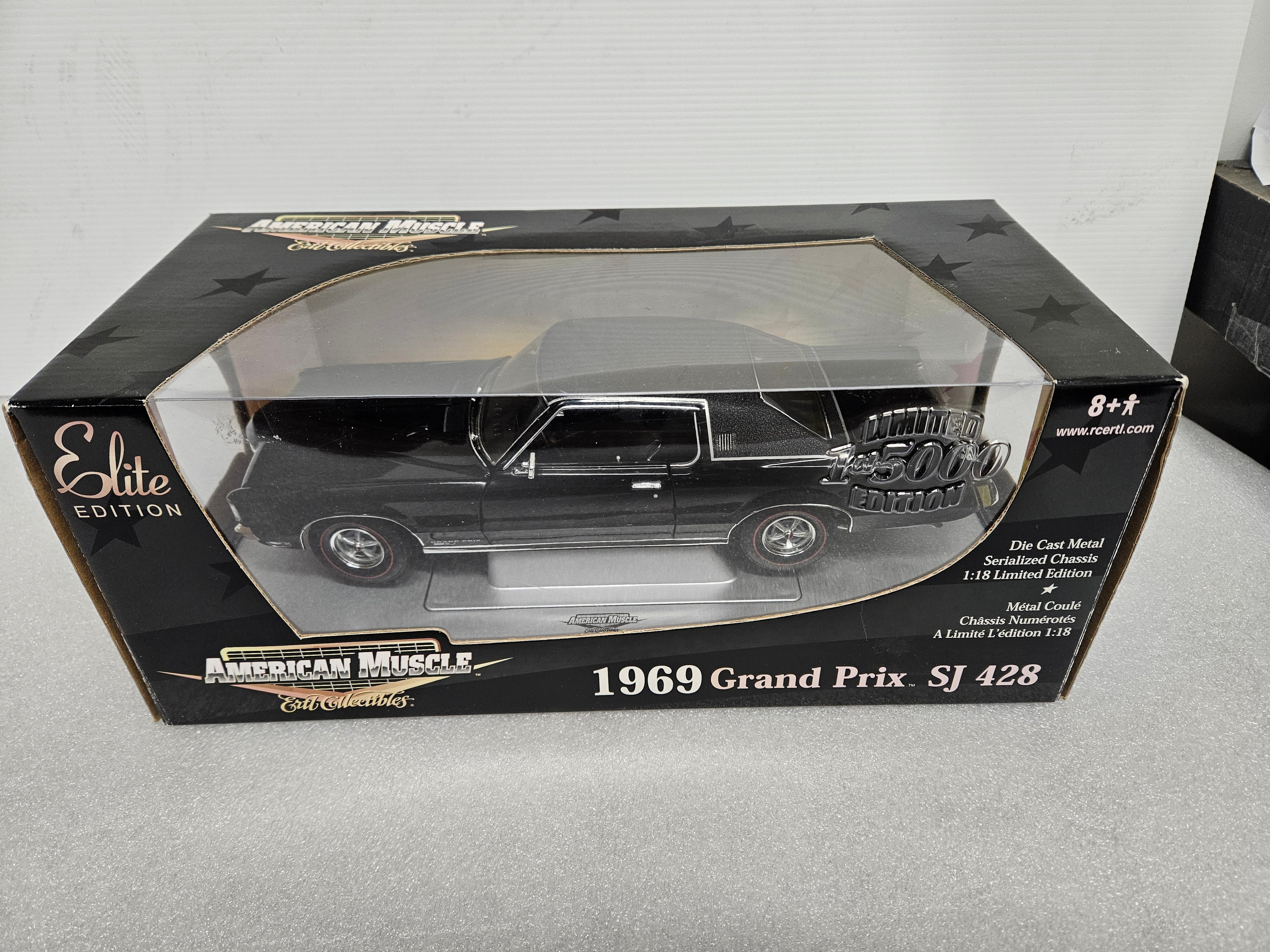 Pontiac Grand Prix SJ 428 1969 (Black Chrome)