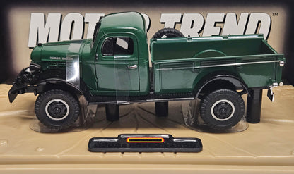 1946 Dodge Power Wagon, Green, (Échelle-Scale 1:24)
