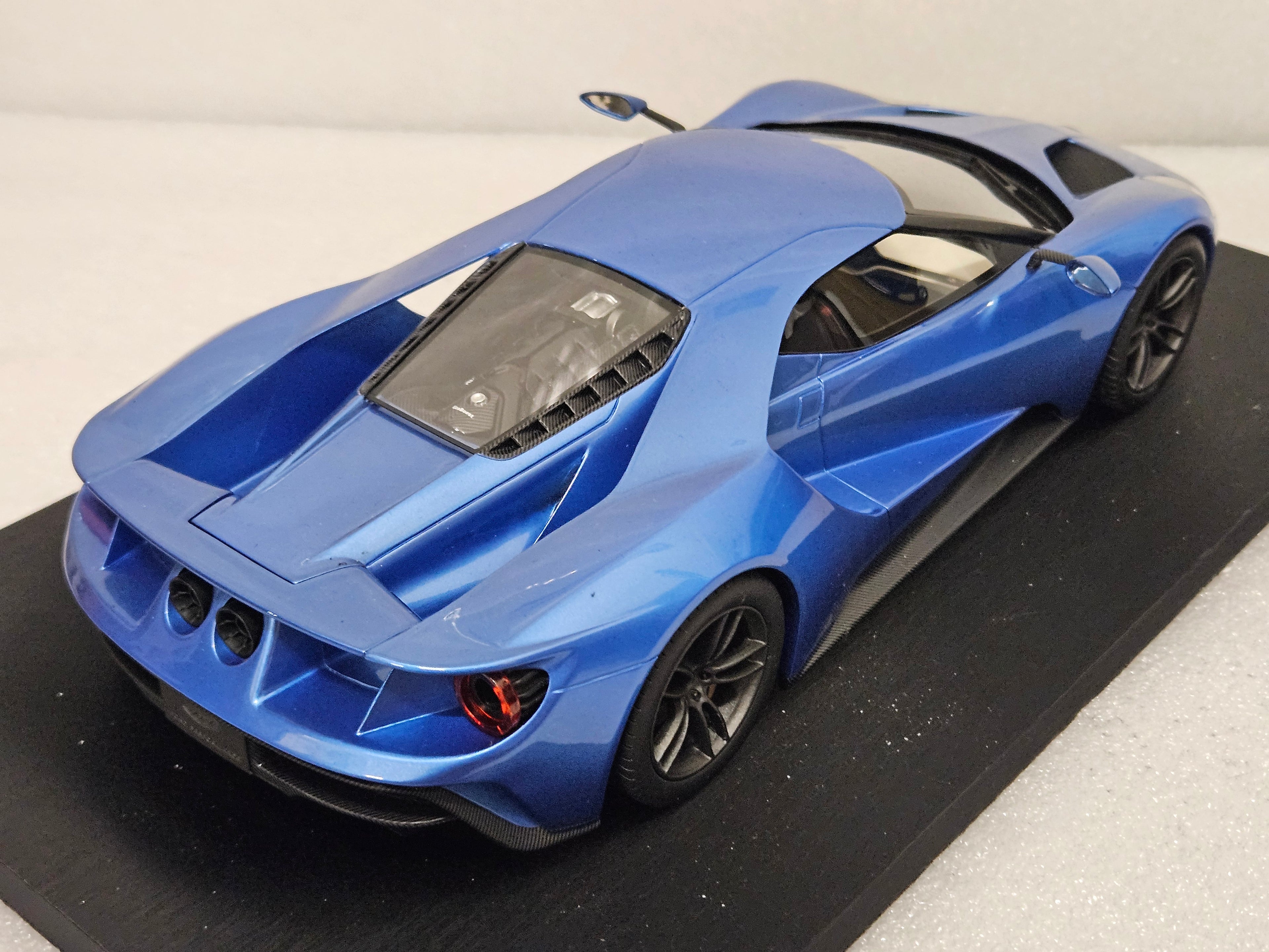 Ford GT 2017 (Limited Edition Number 200/200) Resin