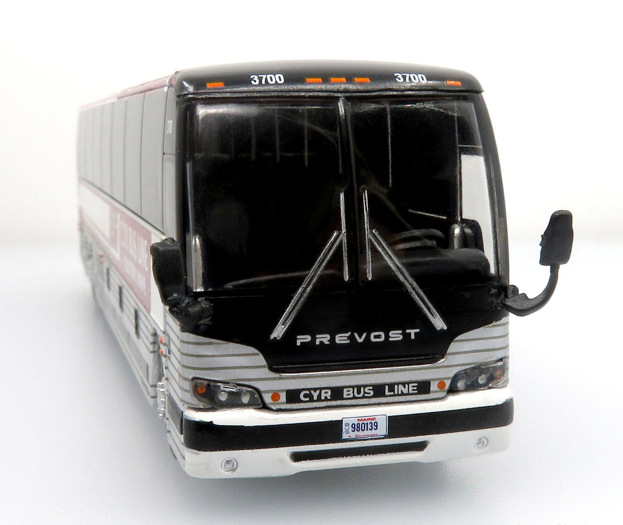 Prevost X345 Coach Bus CYR Bus Line, Farmingdale, Maine