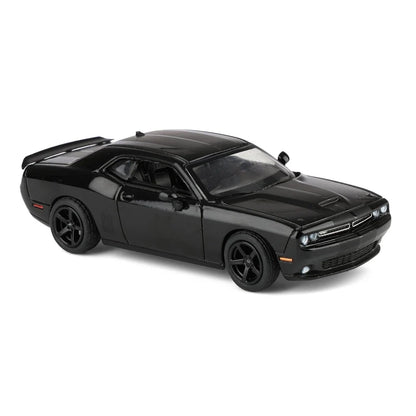 GreenLight 1:64 2016 Dodge Challenger R/T HEMI Black – Black Bandit Series 30 – GL28170-A