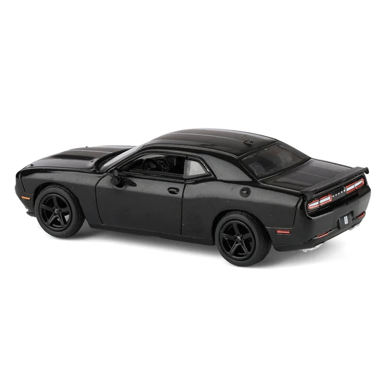 GreenLight 1:64 2016 Dodge Challenger R/T HEMI Black – Black Bandit Series 30 – GL28170-A
