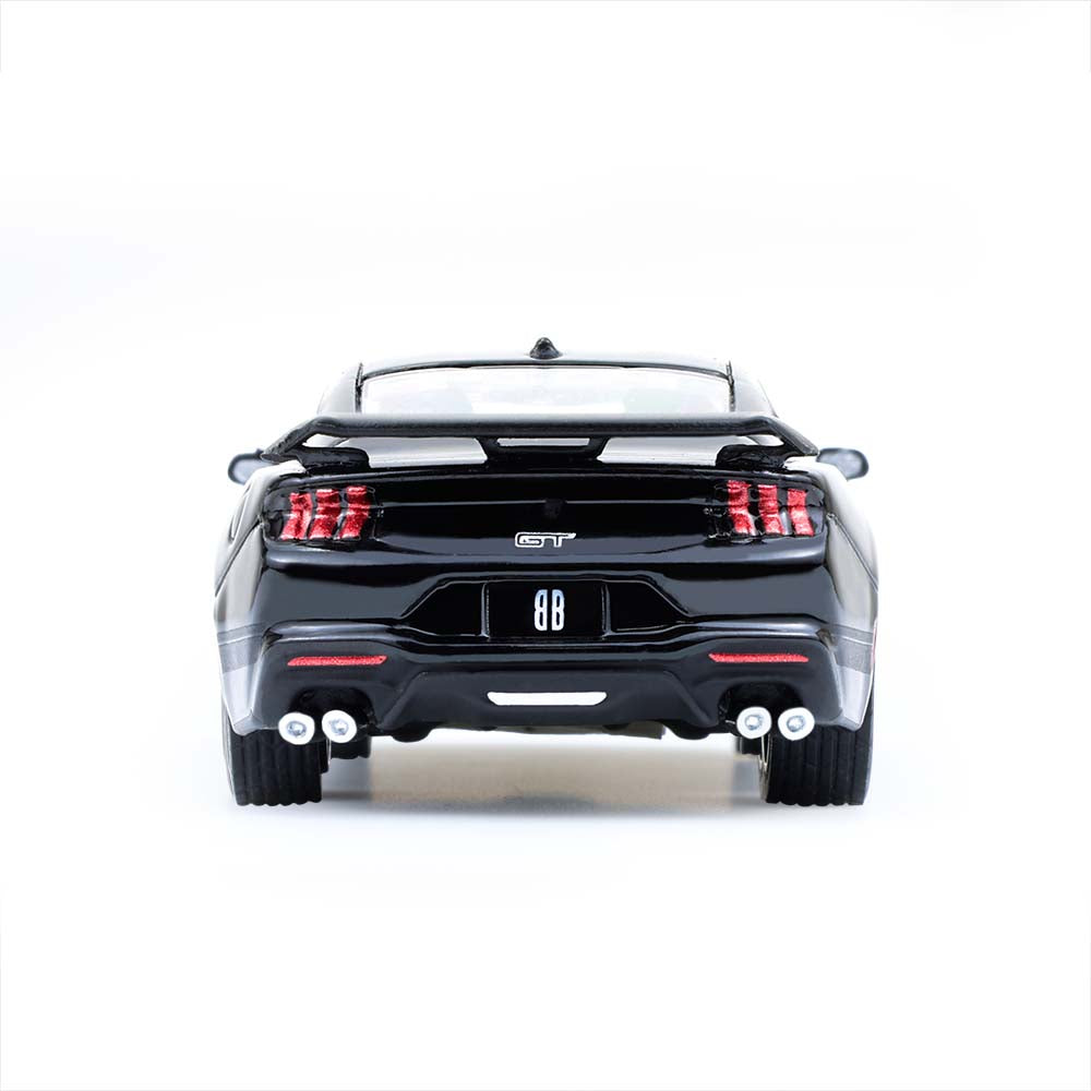 GreenLight 1:64 Ford Mustang Gen 7 GT Coupe 2024 Noir – Black Bandit Series 30 – GL28170-B