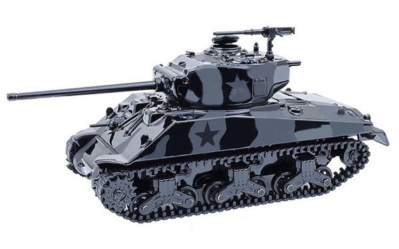 GreenLight 1:64 M4 Sherman 76 Long Barrel Tank Black Camouflage – Black Bandit Series 30 – GL28170-D
