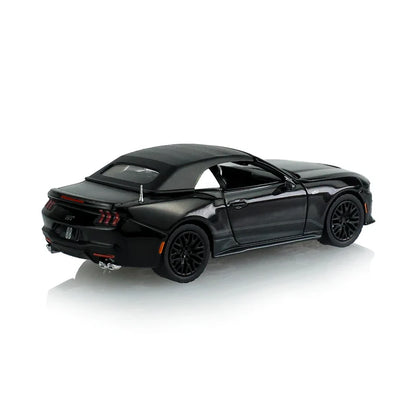 GreenLight 1:64 Ford Mustang GT Convertible 2024 Noir – Black Bandit Series 31 – GL28190-B
