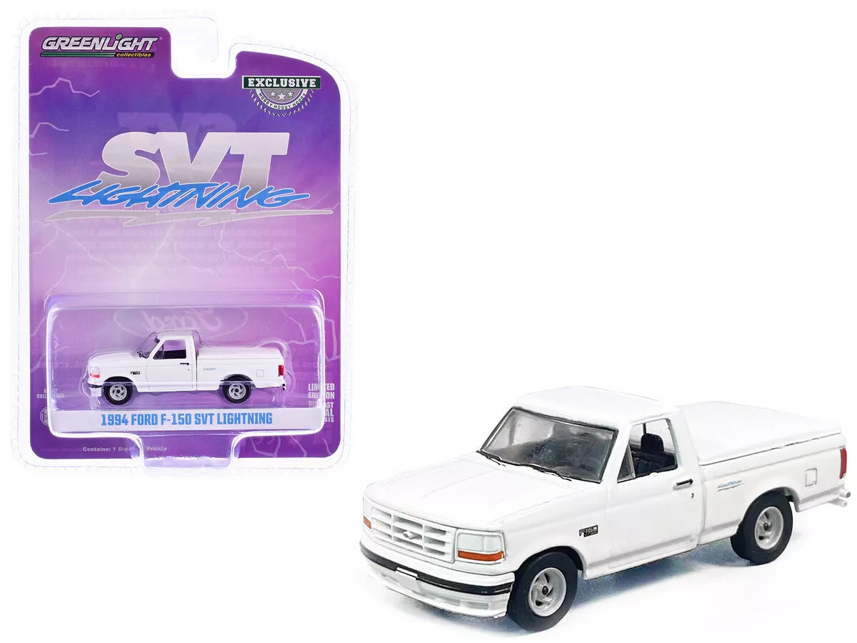 1994 Ford F-150 SVT Lightning Pickup W/Bed Cover White(1 par client-1 per client)