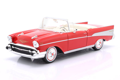 Maisto 1:18 Chevrolet Bel Air Convertible 1957 – Rouge avec intérieur blanc – Special Edition – 31476RD