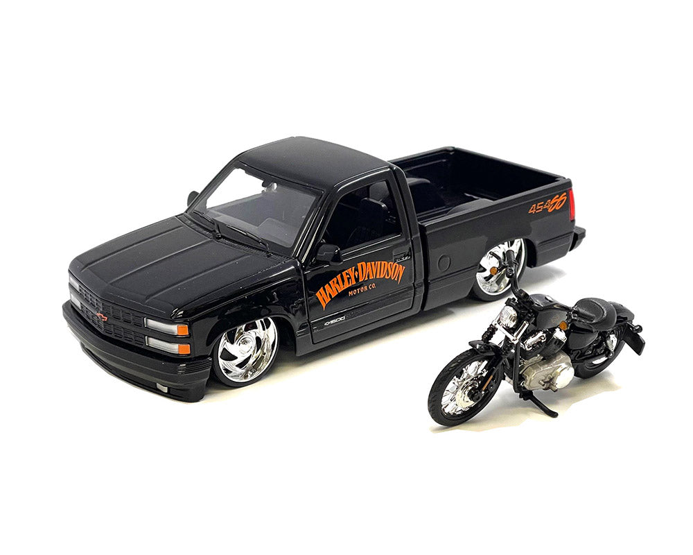 1993 Chevrolet 454SS Pick-Up &amp; 2007 XL 1200N Nightster Harley-Davidson