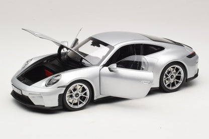 Norev 1:18 Porsche 911 GT3 Touring Package 2025 – GT Silver Metallic – 187002