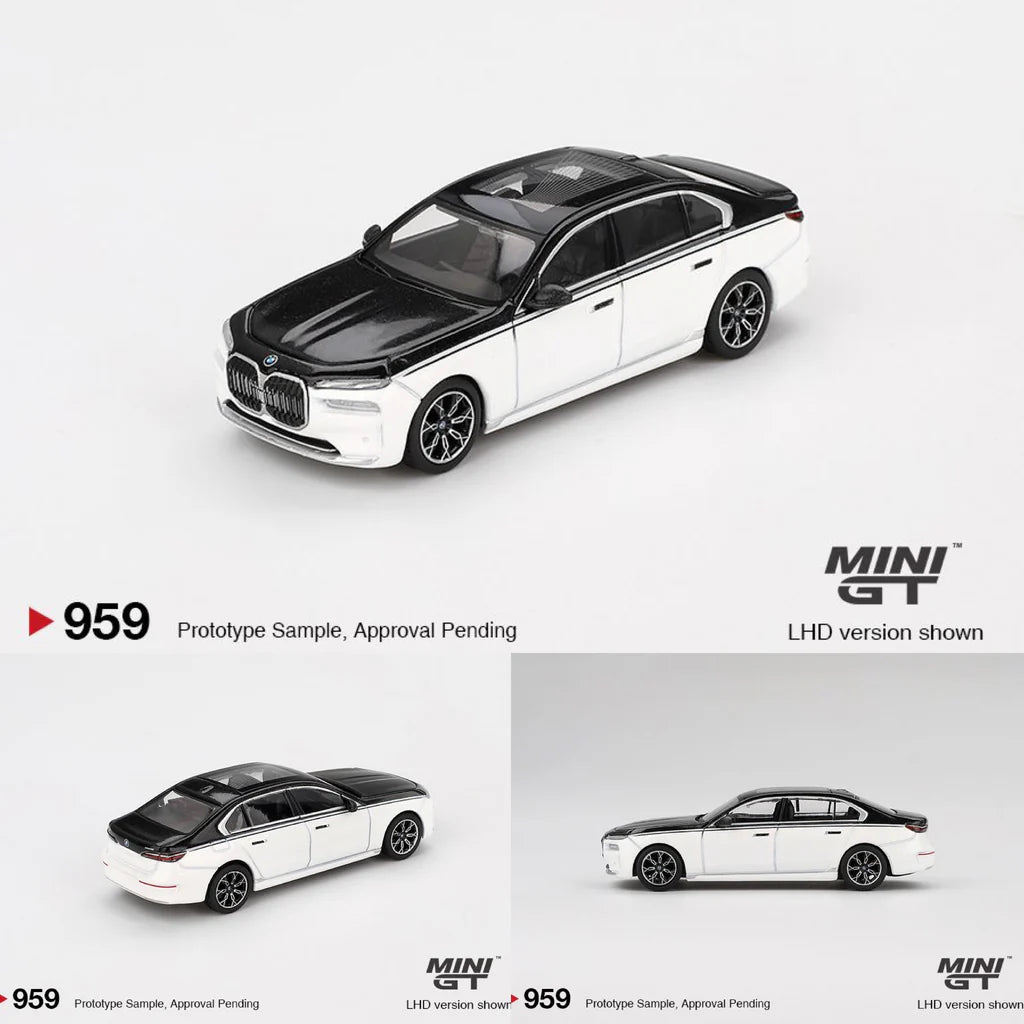 Mini GT- BMW i7 xDrive60 Alpine White / Black Sapphire MGT00959-BL
