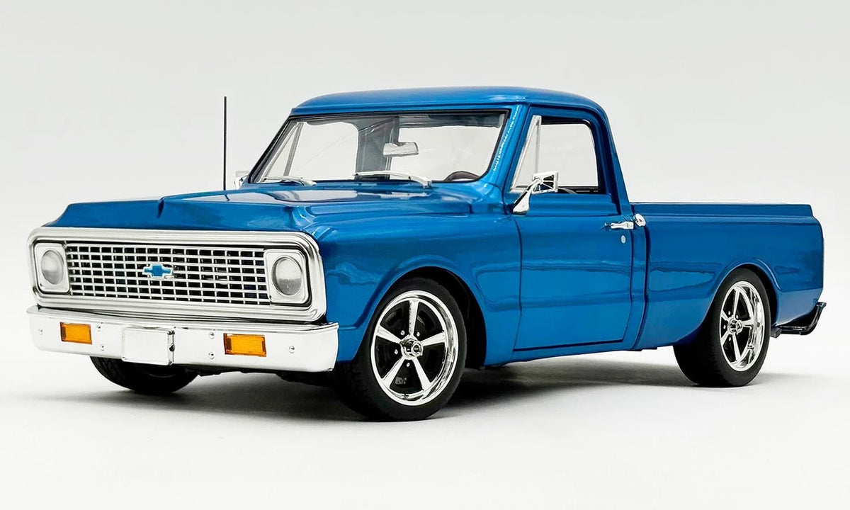 (PRE-ORDER 2027) ACME 1:18 Chevrolet C-10 Custom 1972 – Frost Bite – A1807225