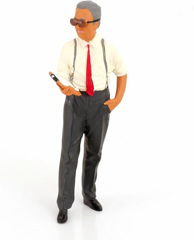KK-Scale 1:18 Figurine Enzo Ferrari avec planchette – KKFIG017