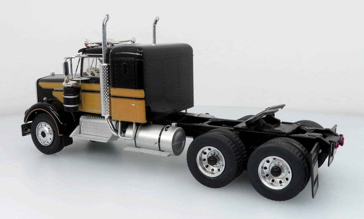 1977 Kenworth W900A w/ Trailer: Bandit Trucking