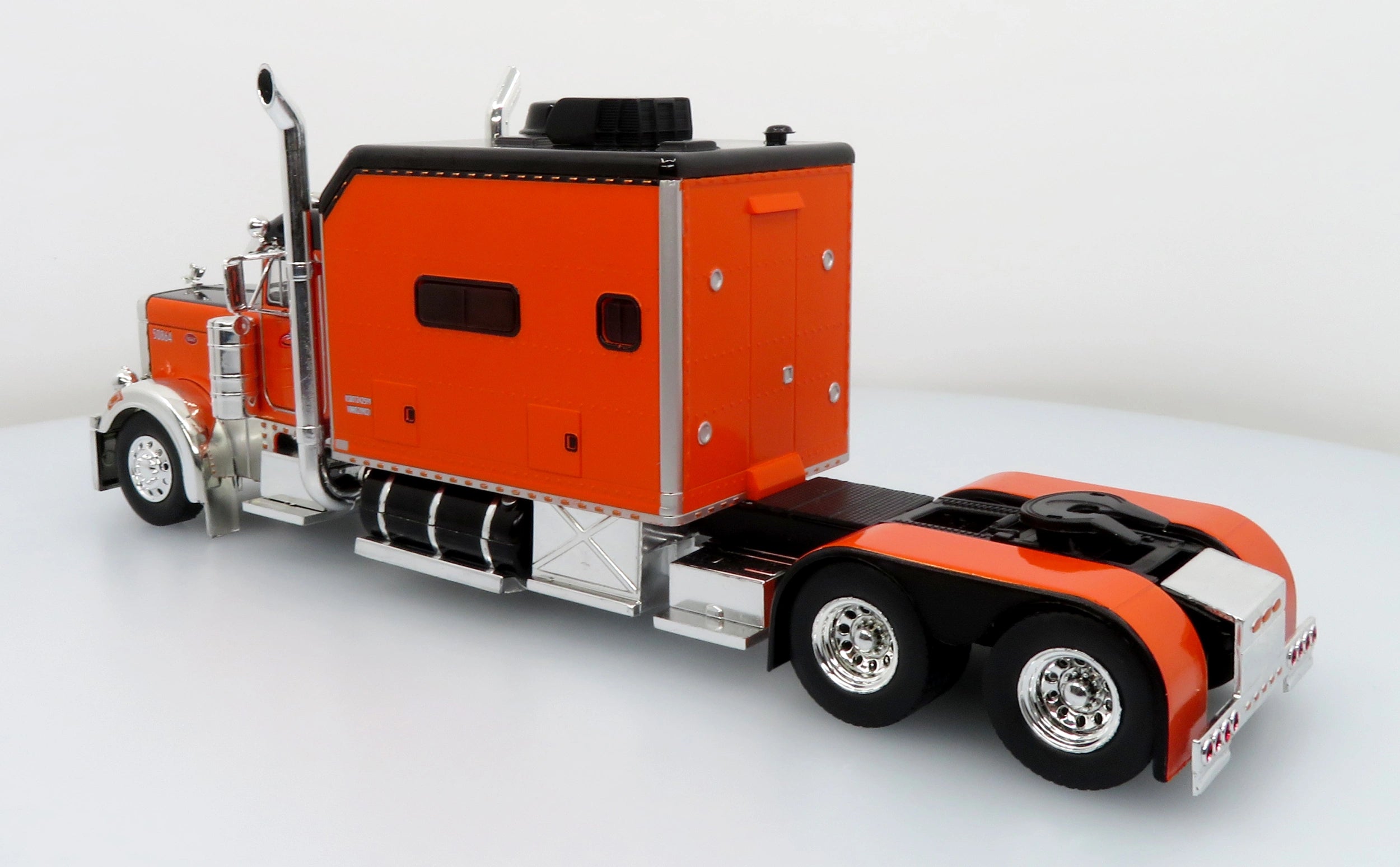 Peterbilt 379 w/ Car Carrier Trailer: Reliable Carriers