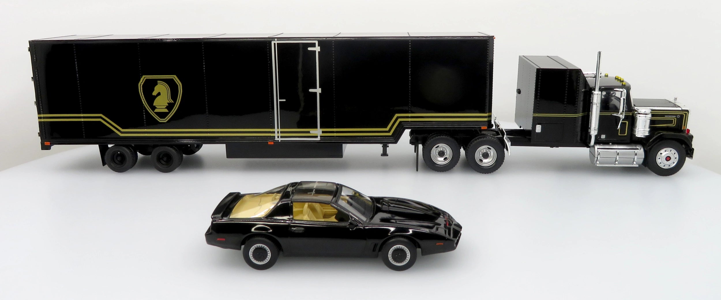 1980 GMC General Tractor w/ Trailer &amp; 1982 Pontiac Firebird Trans Am: Knight Set