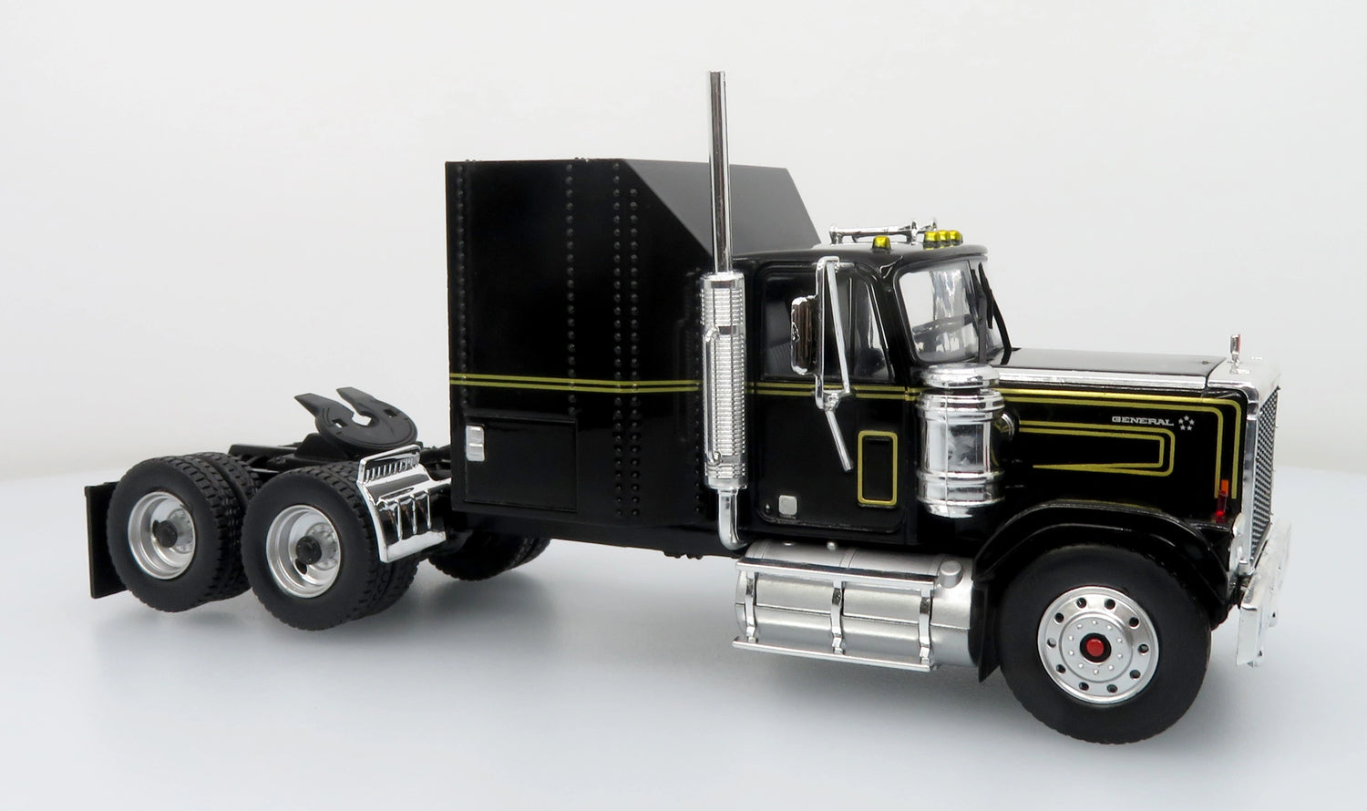 1980 GMC General Tractor w/ Trailer &amp; 1982 Pontiac Firebird Trans Am: Knight Set