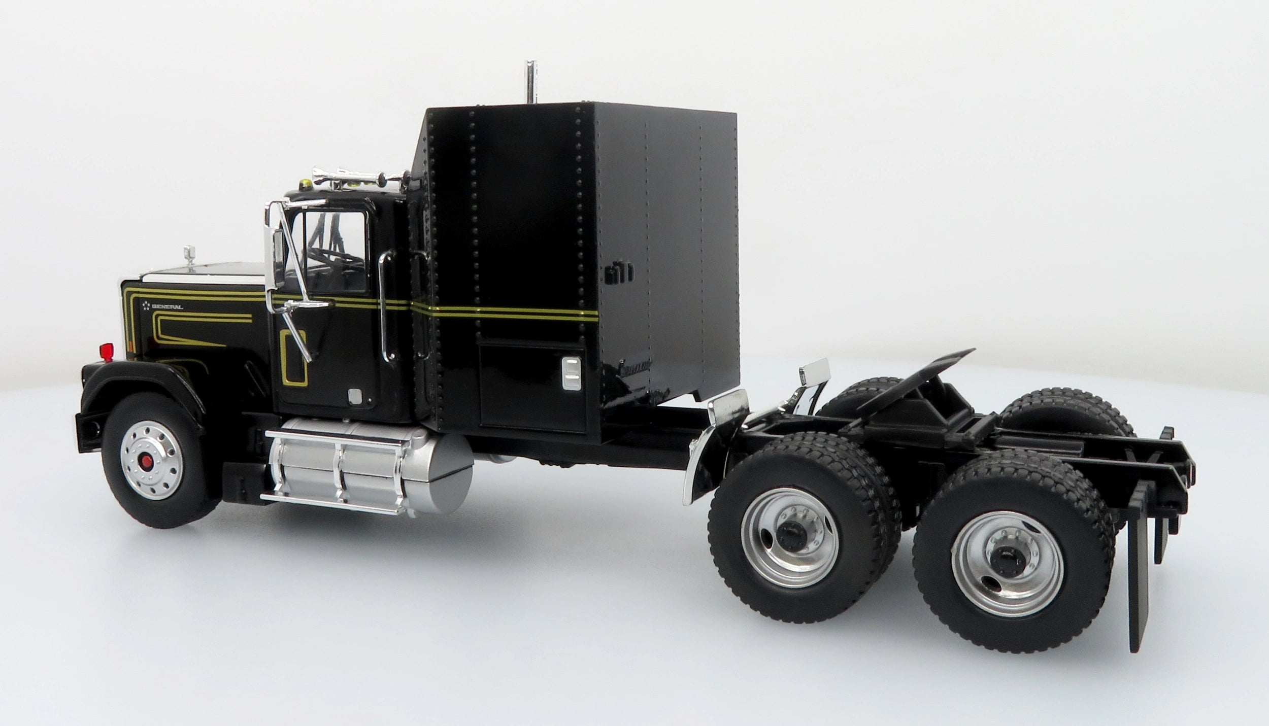 1980 GMC General Tractor w/ Trailer &amp; 1982 Pontiac Firebird Trans Am: Knight Set