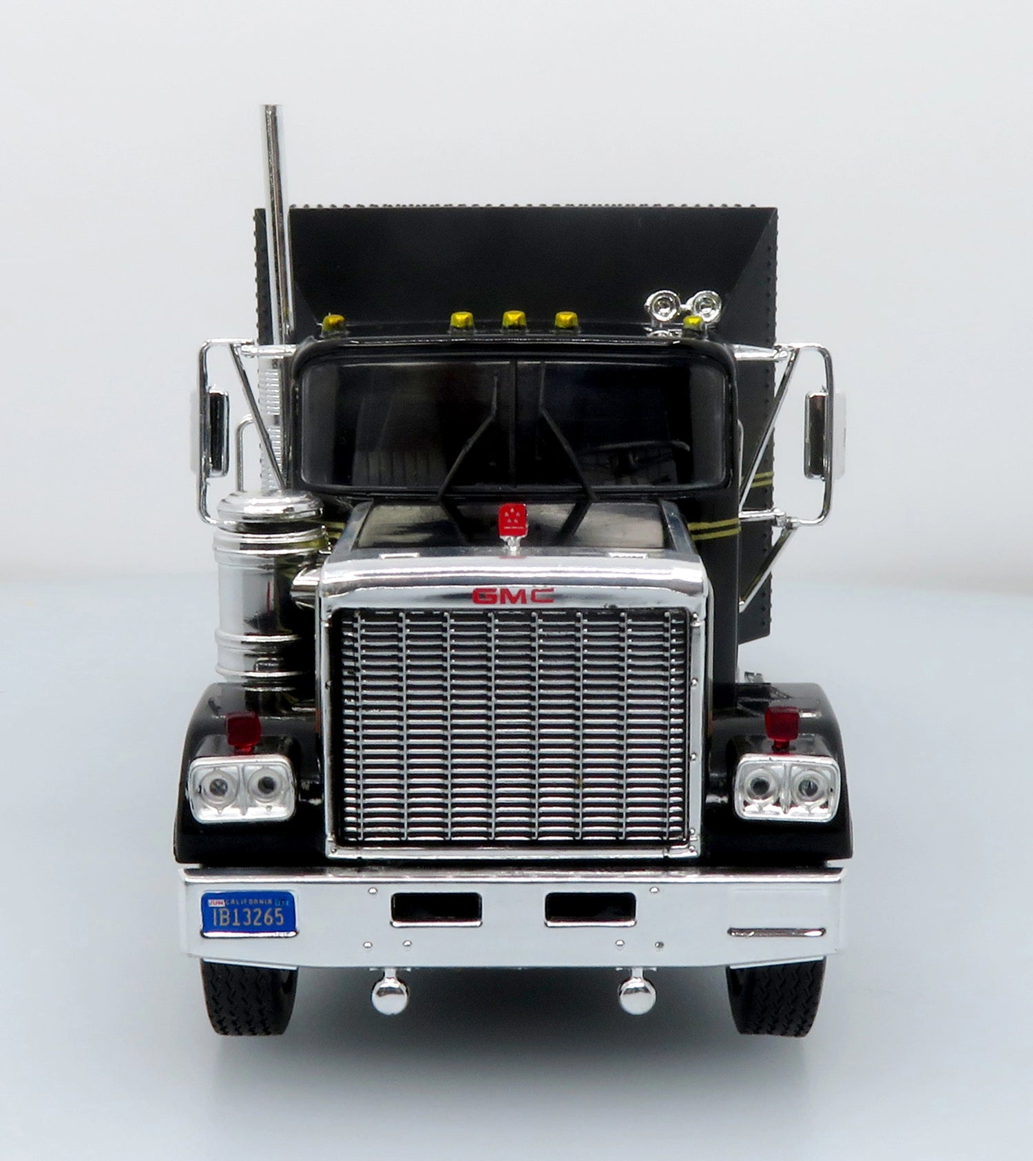 1980 GMC General Tractor w/ Trailer &amp; 1982 Pontiac Firebird Trans Am: Knight Set