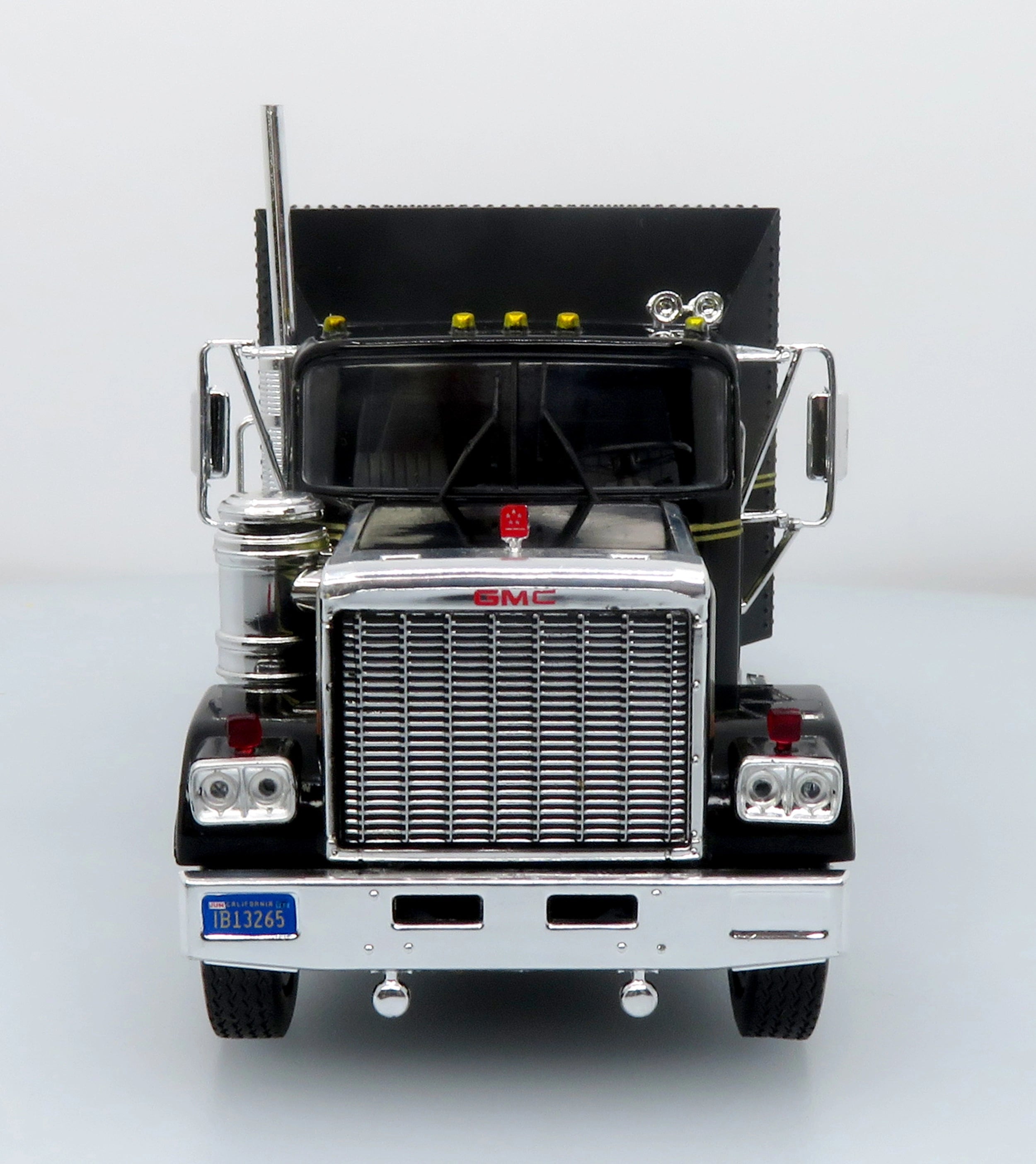 1980 GMC General Tractor w/ Trailer &amp; 1982 Pontiac Firebird Trans Am: Knight Set