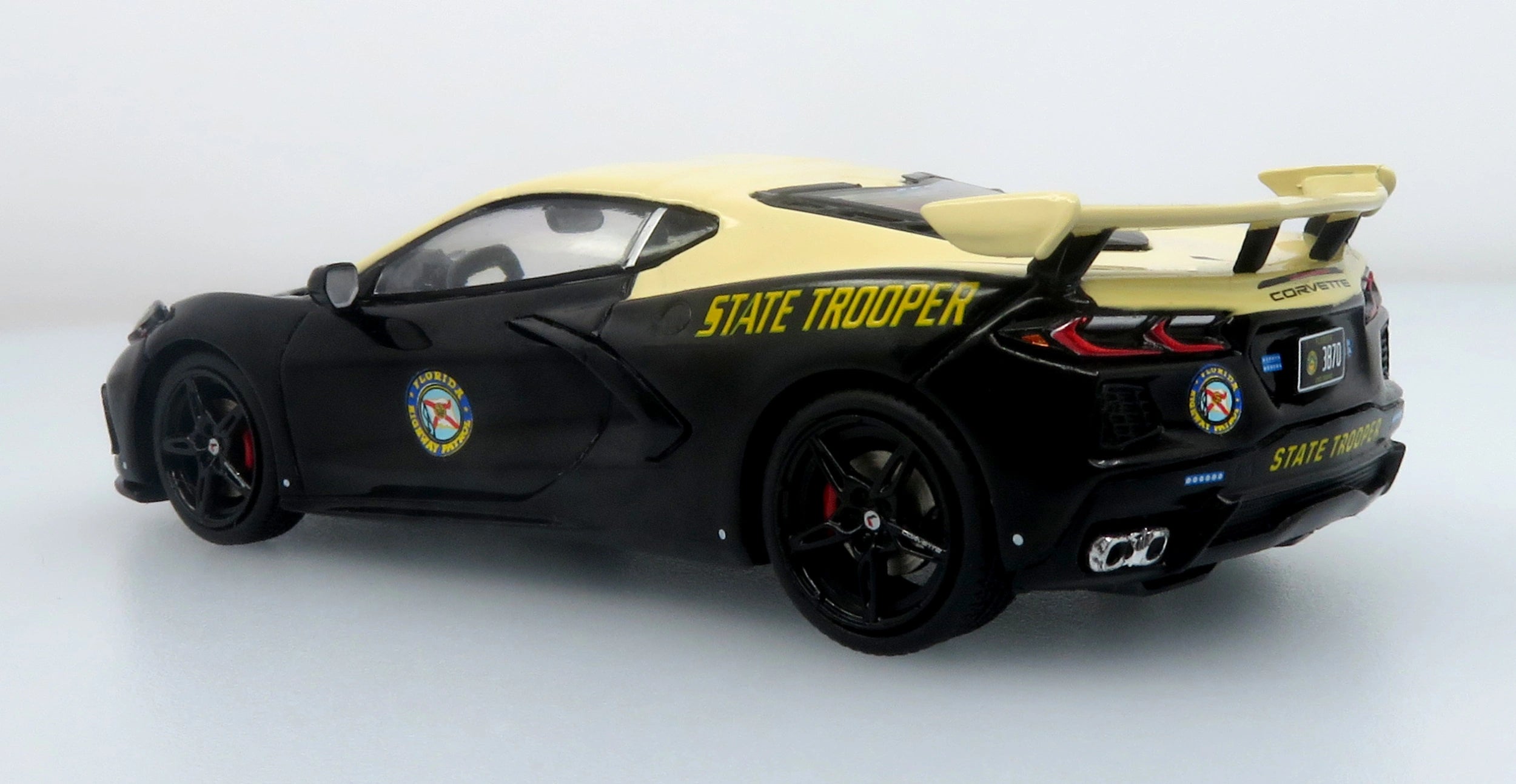 2023 Chevrolet Corvette C8 Stingray Police Interceptor 1:43 Florida Highway Patrol FHP Iconic Replicas 43-0660