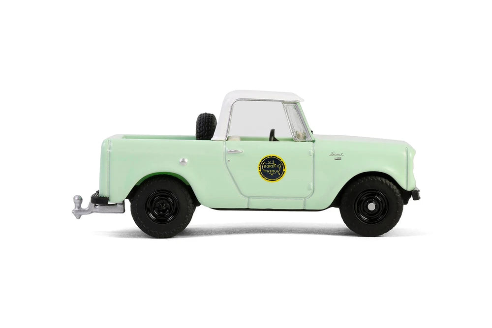 GreenLight 1:64 1969 International Harvester Scout Half Cab – U.S. Border Patrol – Hobby Exclusive – GL43035-A