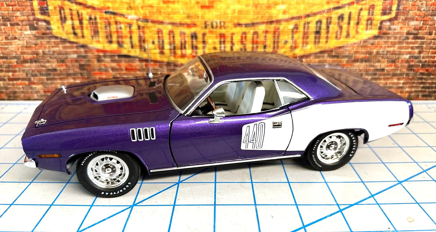 (PRE-ORDER 2024) 1971 Cuda, 440/6,  Violet (Limitée à 180 unités-Limited to 180 units)
