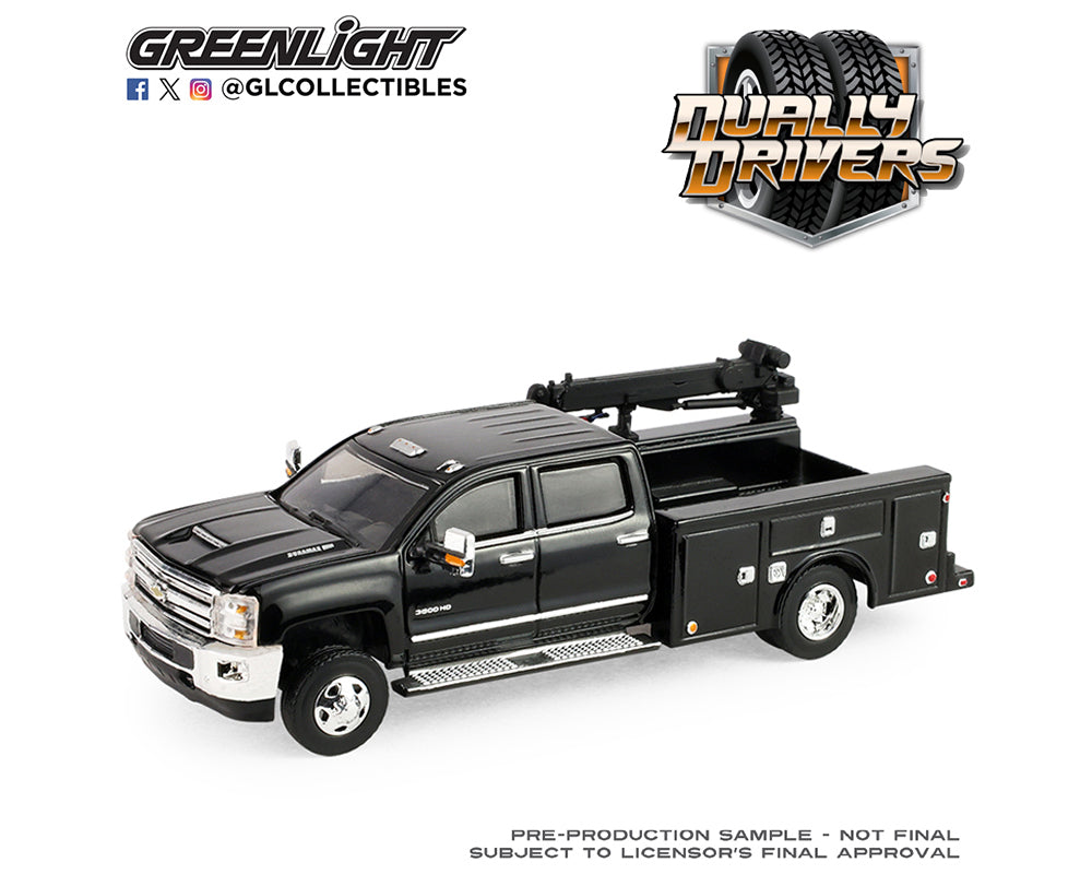 GreenLight 1:64 Dually Drivers Series 17 – 2016 Chevrolet Silverado 3500 Dually Crane Truck – Black GL46170-D