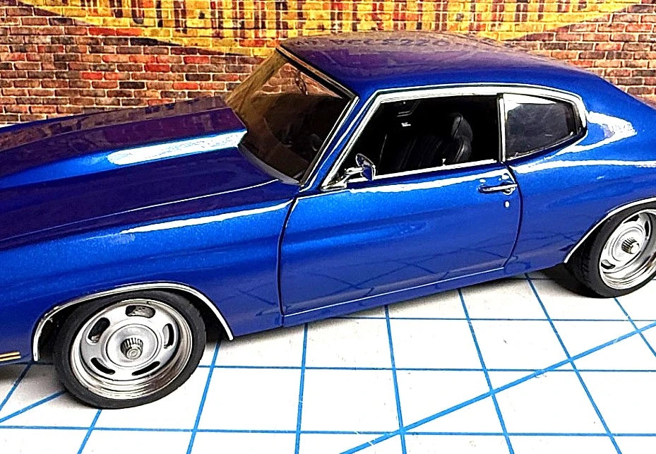 Pro Touring 70 Chevelle, NO STRIPE, RW,  (Limitée à 96 unités-Limited to 96 units)