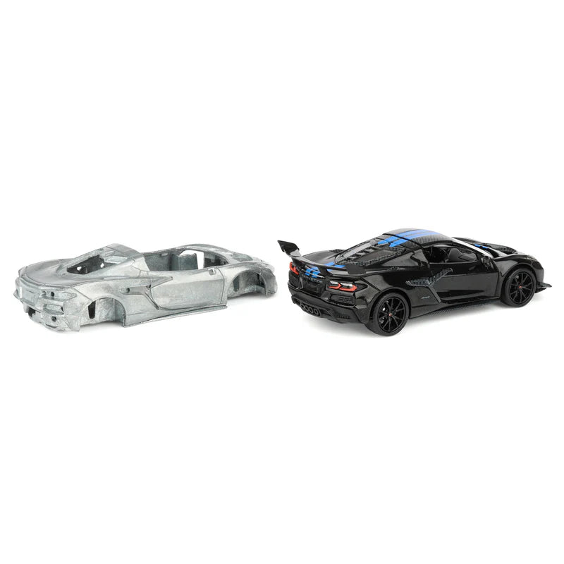 GreenLight Waltersons Collector’s Expo Exclusive 1:64 2025 Chevrolet Corvette C8 ZR1 Black with Blue Stripes and Raw Casting GL51683-A