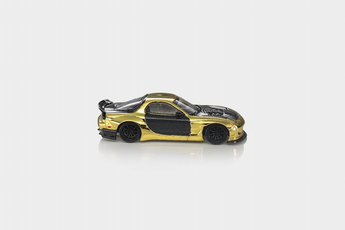 MODELMODEL 1:64 Mazda RX-7 FD Rocket Bunny – Plaqué or – Exclusivité HK Toycar Salon 2026 – MM64-RX7FDR-HKTCS2026