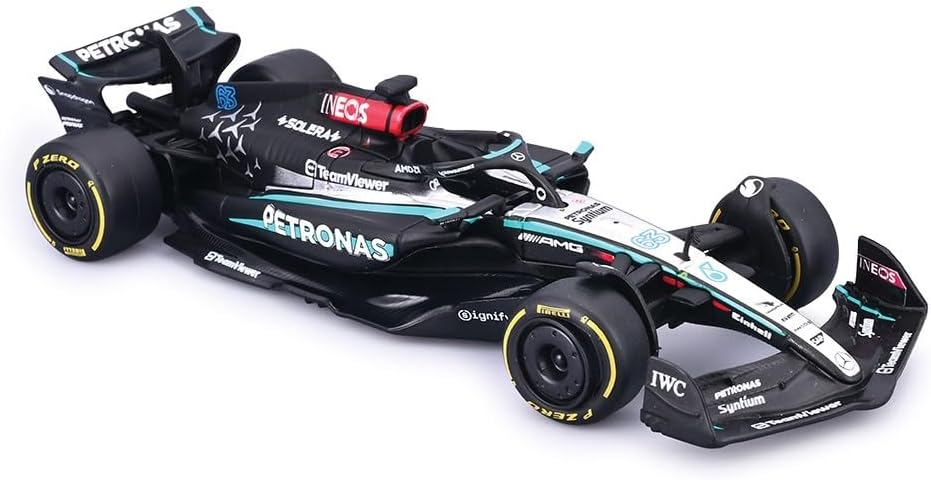 Bburago 1:43 AMG Petronas Mercedes-Benz Actros Gigaspace and F1W15 
