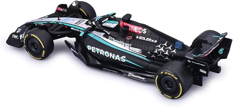 Bburago 1:43 AMG Petronas Mercedes-Benz Actros Gigaspace and F1W15 
