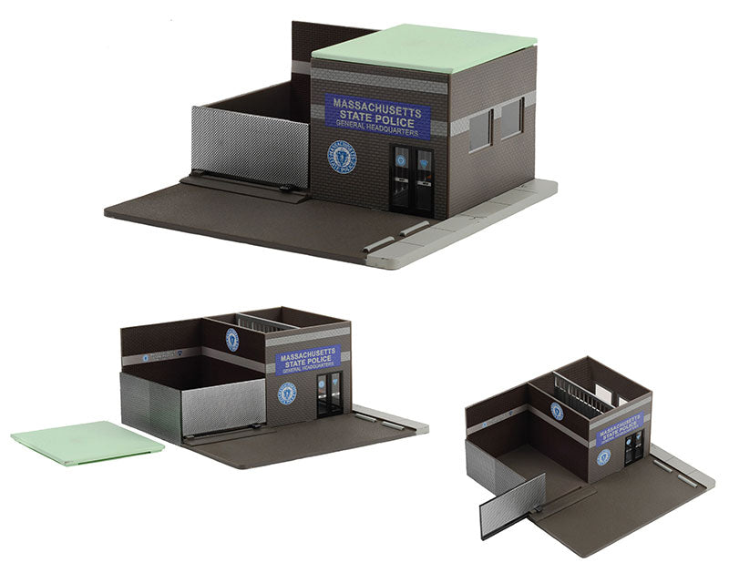 Massachusetts State Police - Hot Pursuit Central Command (Diorama 1:64)