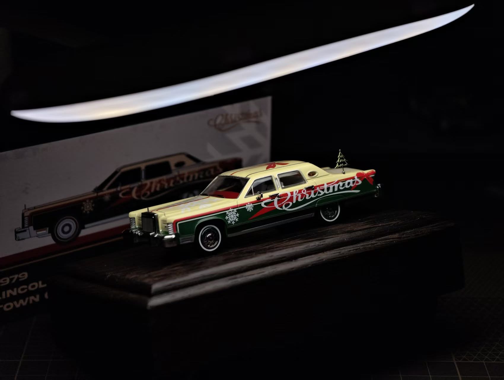 1979 Lincoln Continental Town Car - Light Champage / Dark Jade (Christmas Special)