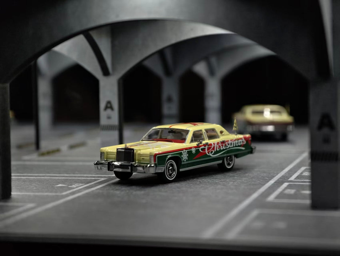 1979 Lincoln Continental Town Car - Light Champage / Dark Jade (Christmas Special)