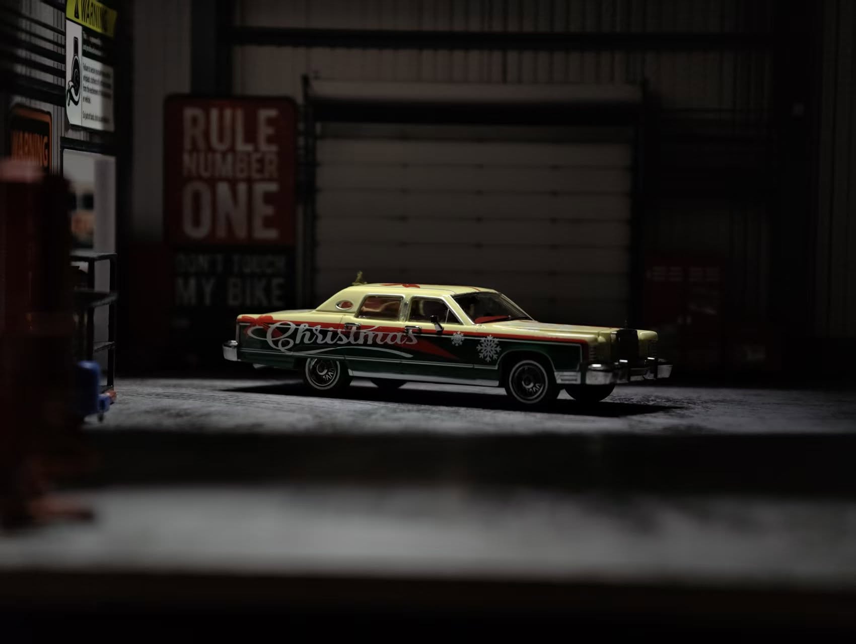 1979 Lincoln Continental Town Car - Light Champage / Dark Jade (Christmas Special)