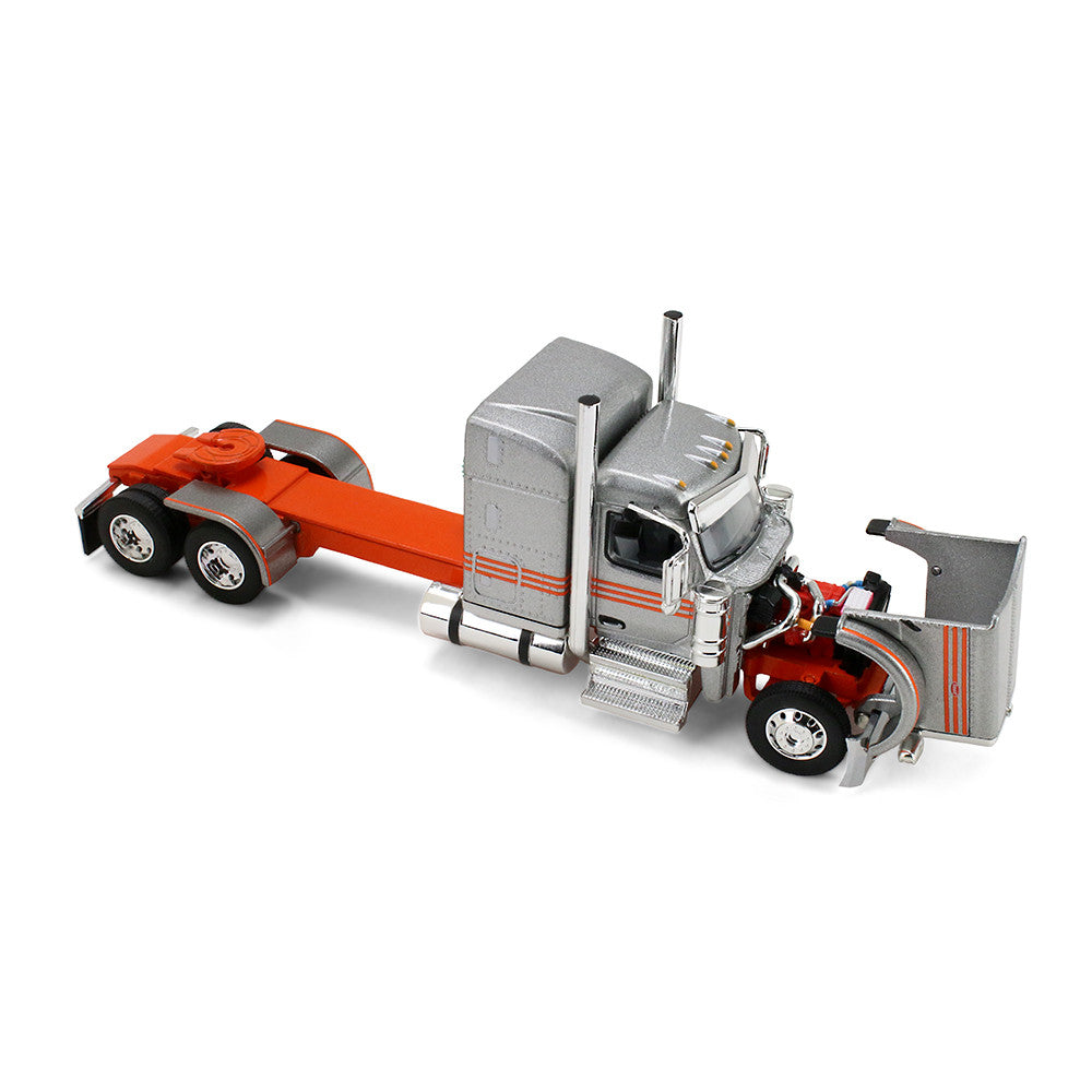 First Gear 1:64 Peterbilt Model 589 Silver/Orange with 50’ Wilson Pacesetter Grain Trailer – 60-2173