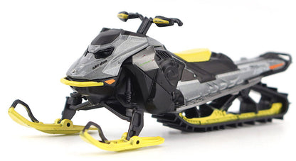 Ski-Doo Summit Expert Deep Snow Snowmobile