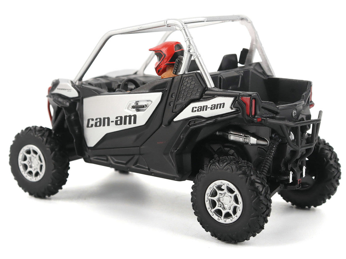 DIECAST MASTERS 1/32-Can-Am Maverick Sport XXC 1000R-Silver 60025