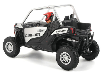 DIECAST MASTERS 1/32-Can-Am Maverick Sport XXC 1000R-Silver 60025