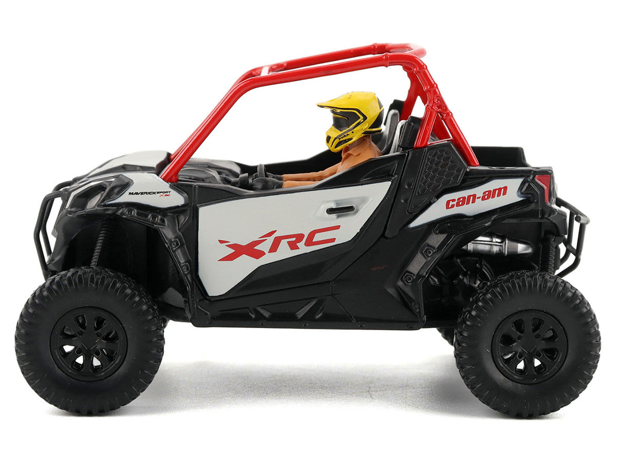 DIECAST MASTERS 1/32-Can-Am Maverick Sport XRC 1000R Red 60026