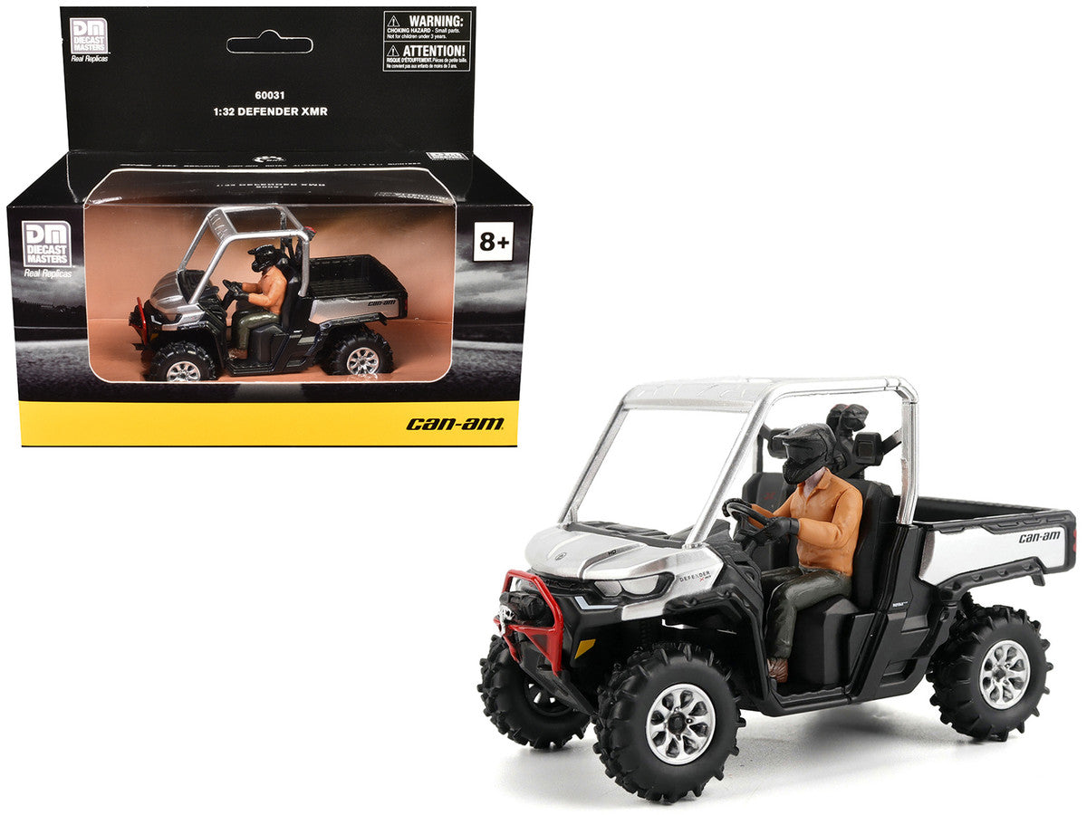 DIECAST MASTERS 1/32-Can-Am Defender XMR Silver (Metallic and Black) 60031