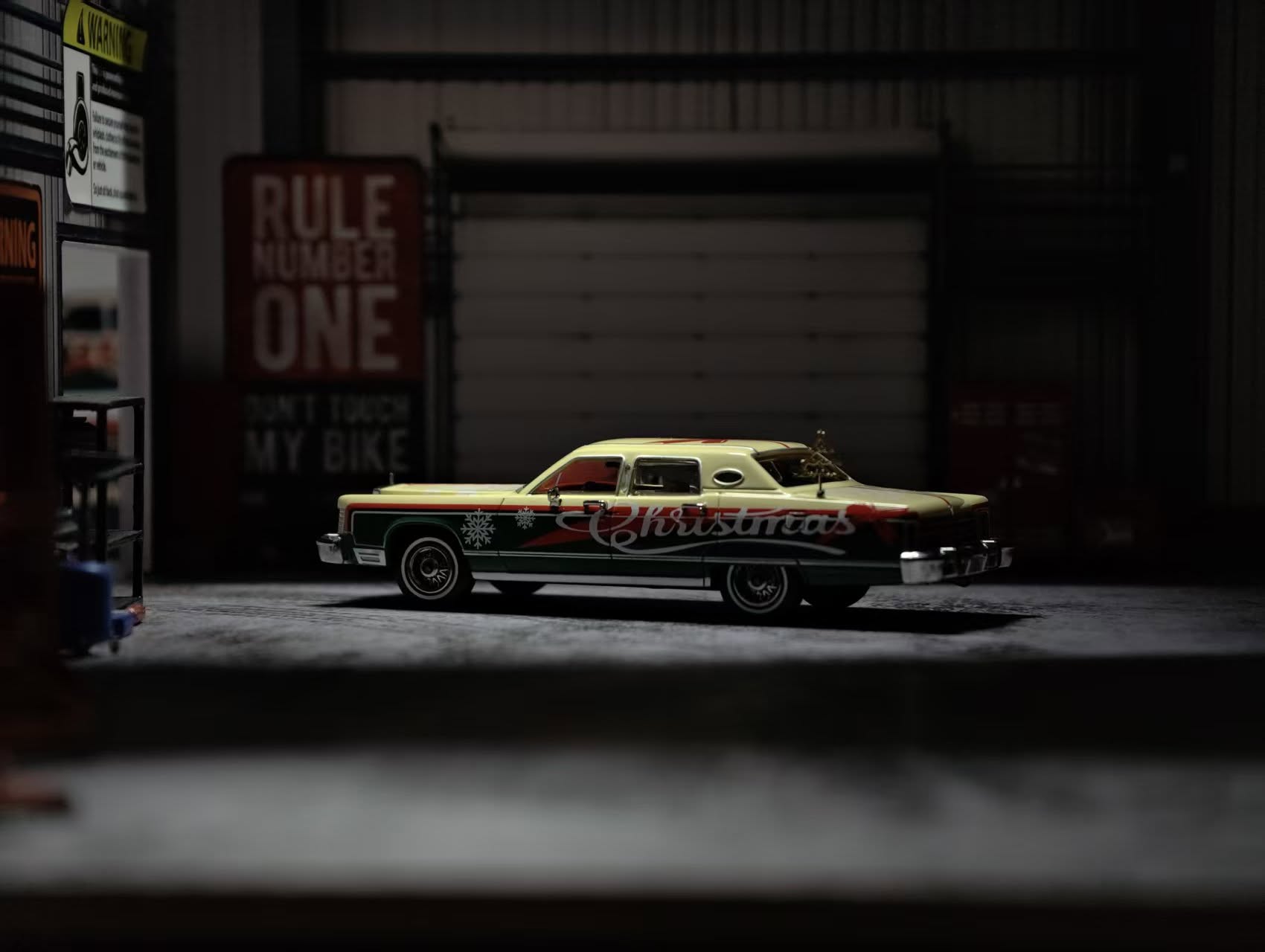 1979 Lincoln Continental Town Car - Light Champage / Dark Jade (Christmas Special)