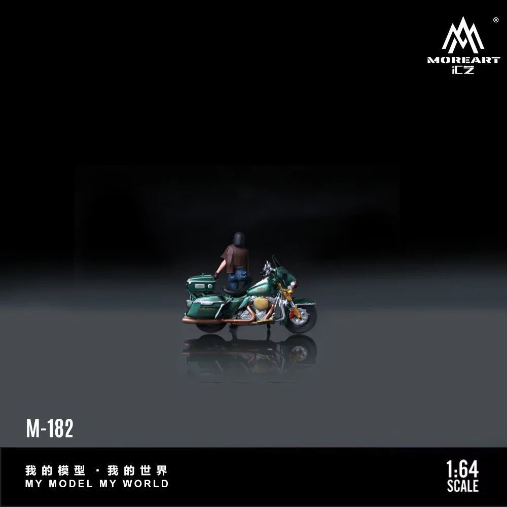 MoreArt 1:64 Harley Cruise avec femme en tenue denim – MO222182