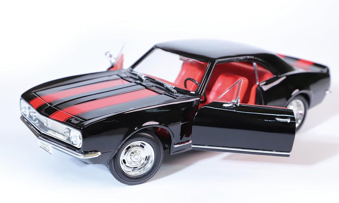 Lucky Die Cast 1:18 1967 Chevrolet Camaro Z/28 – Black with Red Stripes – 92188-BLACK