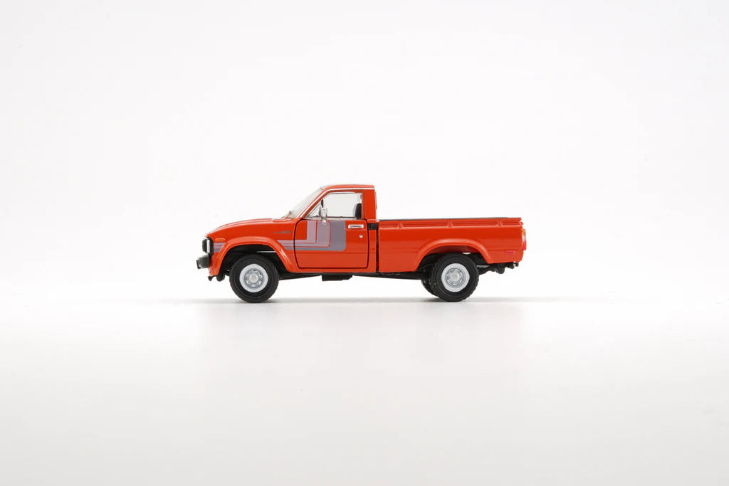 BM CREATIONS 1/64 - 1980 Toyota Hilux (RHD) - Orange - 64B0265