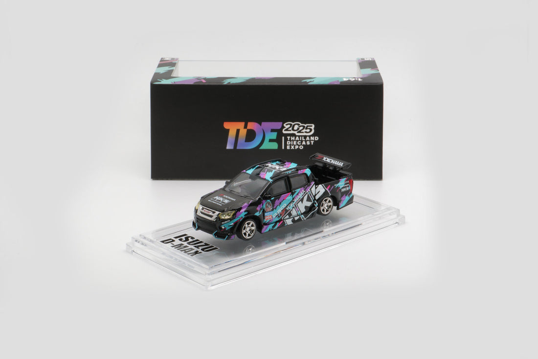 BM CREATIONS 1/64 - Isuzu D-Max 2018 - Low Rider HKS (RHD) - "TDE 2025" - 64B0463